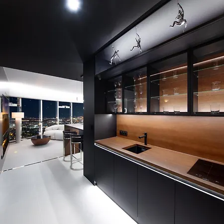 Sky Tower - 48 Pietro Penthousy Z Prywatna - Adult Only * 弗罗茨瓦夫