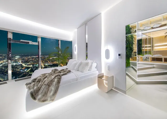 公寓 Sky Tower - 48 Pietro Penthousy Z Prywatna - Adult Only *