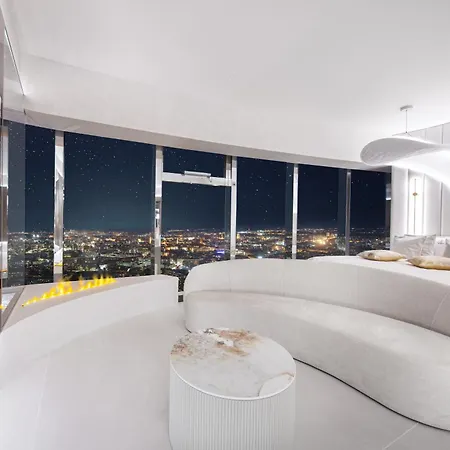 Sky Tower - 48 Pietro Penthousy Z Prywatna - Adult Only ヴロツワフ