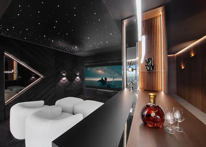 Sky Tower - 48 Pietro Penthousy Z Prywatna - Adult Only